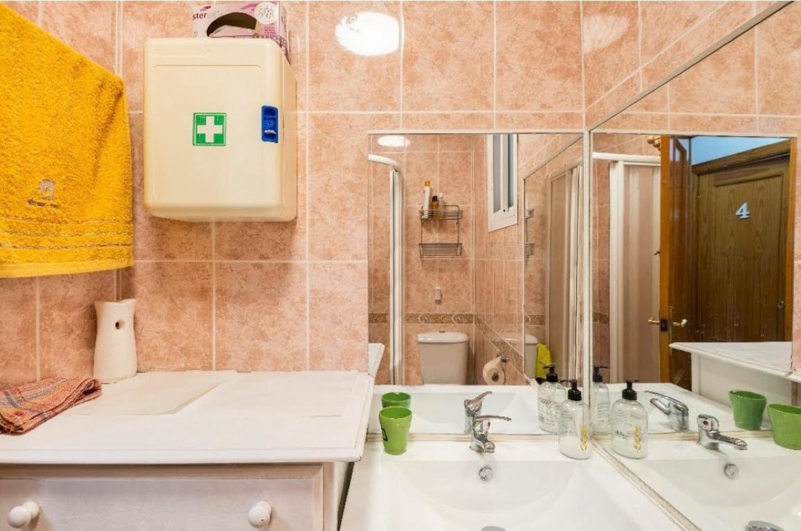 Habitaciones Privadas Con Cama Doble En Sevilla 외부 사진
