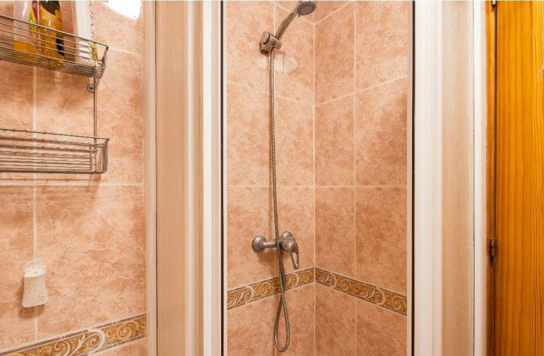 Habitaciones Privadas Con Cama Doble En Sevilla 외부 사진